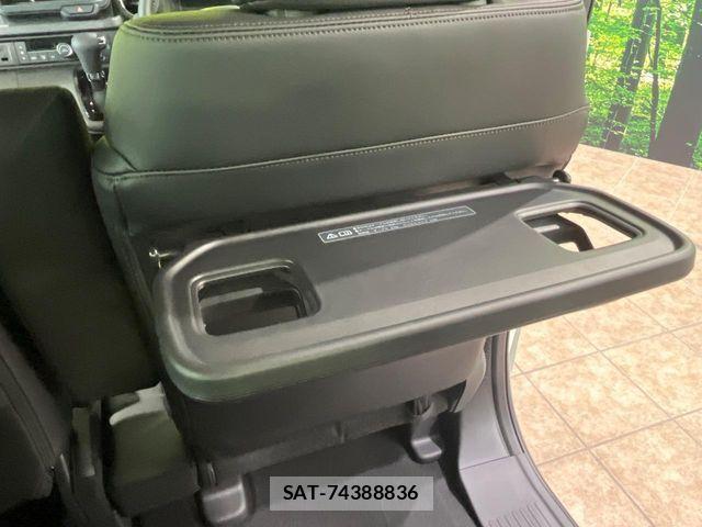Honda N BOX CUSTOM 2026-05 8158887-5