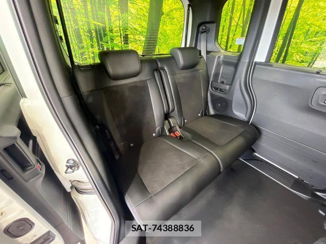 Honda N BOX CUSTOM 2026-05 8158887-8