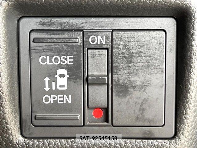 Honda N BOX CUSTOM 2021-03 8158895-4