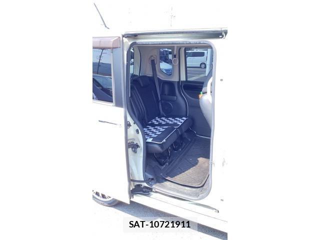 Honda N BOX CUSTOM 2015-09 8158904-11