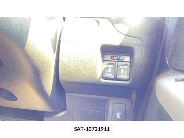 Honda N BOX CUSTOM 2015-09 8158904-16