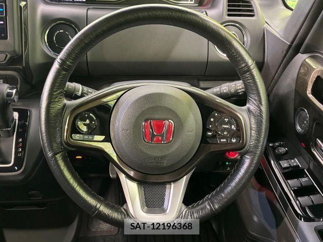 Honda N BOX CUSTOM 2020-02 8158902-10