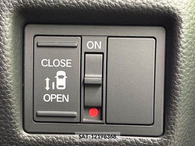 Honda N BOX CUSTOM 2020-02 8158902-2
