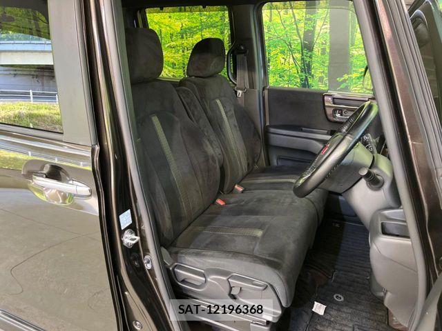 Honda N BOX CUSTOM 2020-02 8158902-7