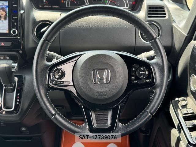 Honda N BOX CUSTOM 2021-04 8158893-11
