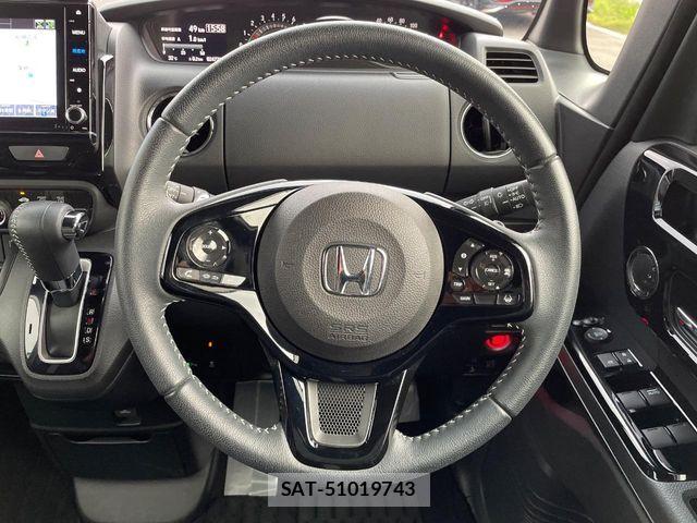 Honda N BOX CUSTOM 2022-01 8158890-11