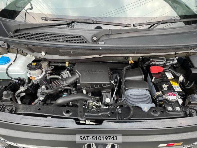 Honda N BOX CUSTOM 2022-01 8158890-18