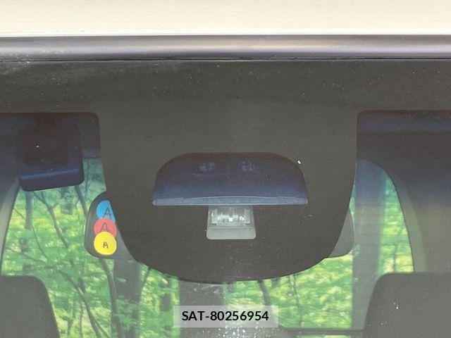 Honda N BOX CUSTOM 2016-01 8209112-6