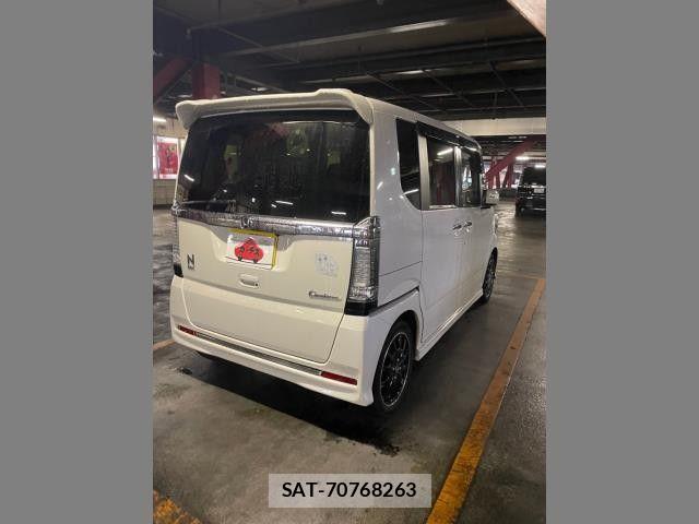 Honda N BOX CUSTOM 2017-06 8209090-2