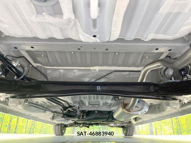 Honda N BOX CUSTOM 2026-06 8209019-18