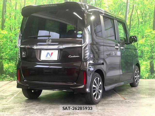 Honda N BOX CUSTOM 2018-03 8209095-16