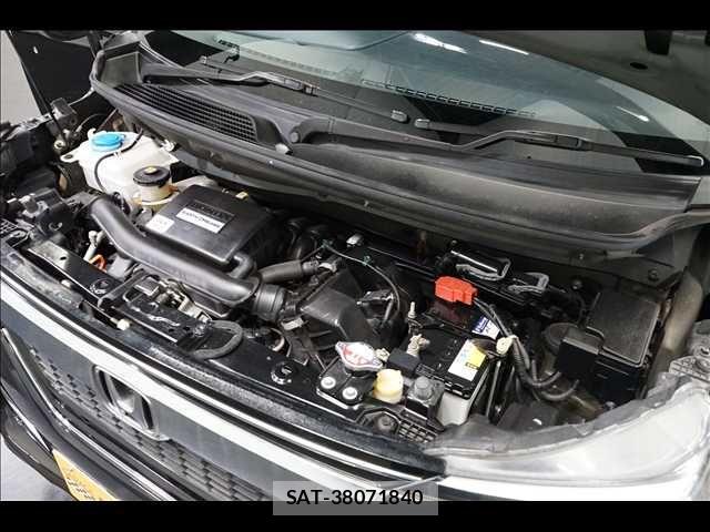 Honda N BOX CUSTOM 2017-10 8209091-19