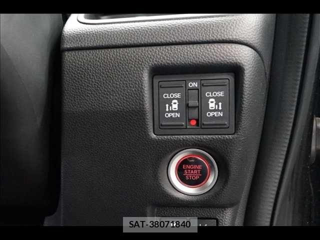 Honda N BOX CUSTOM 2017-10 8209091-6