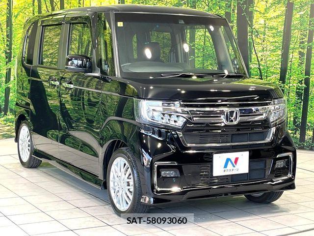 Honda N BOX CUSTOM 2023-08 8209035-15