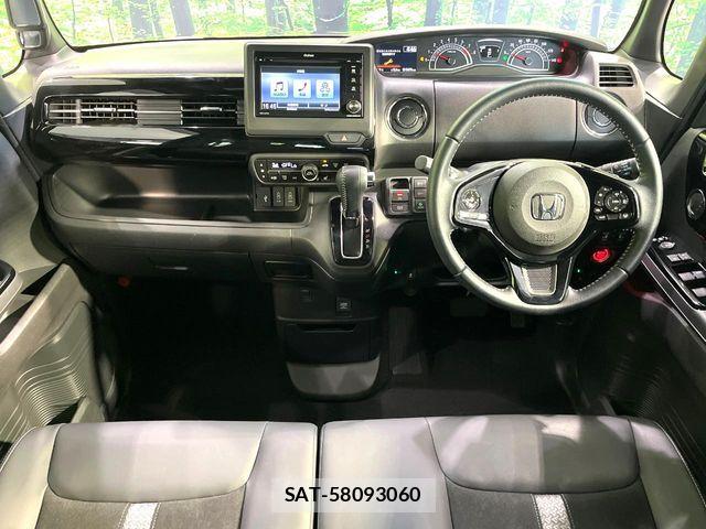 Honda N BOX CUSTOM 2023-08 8209035-1