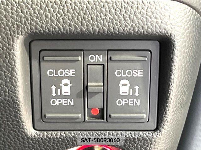 Honda N BOX CUSTOM 2023-08 8209035-2