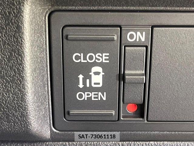 Honda N BOX CUSTOM 2026-07 8209045-5
