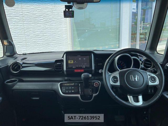 Honda N BOX CUSTOM 2015-08 8209110-1