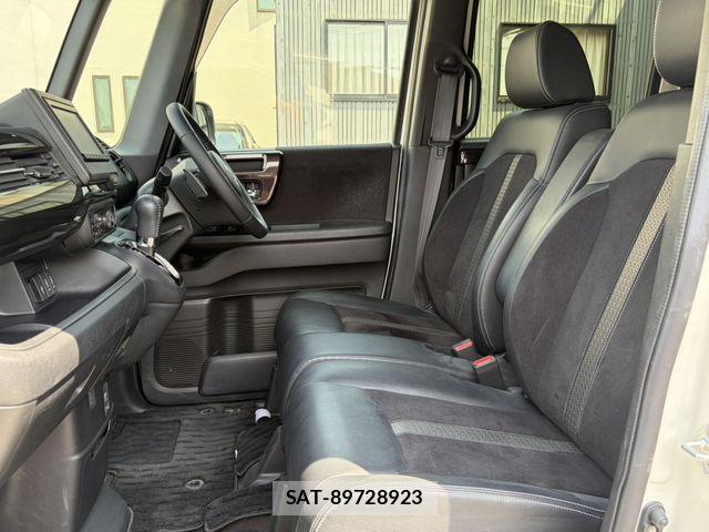 Honda N BOX CUSTOM 2020-06 8209082-16