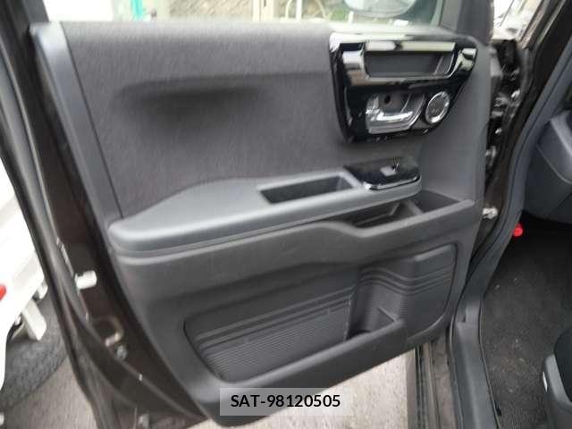 Honda N BOX CUSTOM 2021-08 8209080-12