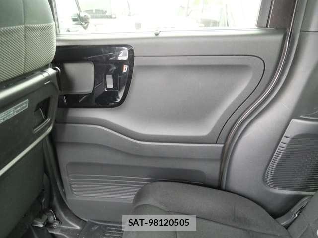 Honda N BOX CUSTOM 2021-08 8209080-13