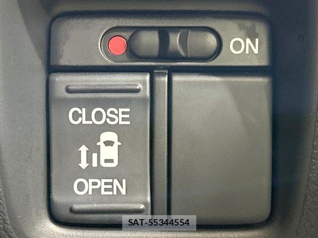 Honda N BOX CUSTOM 2016-01 8209099-4