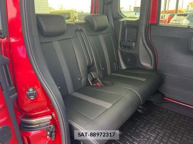 Honda N BOX CUSTOM 2024-10 8209024-9