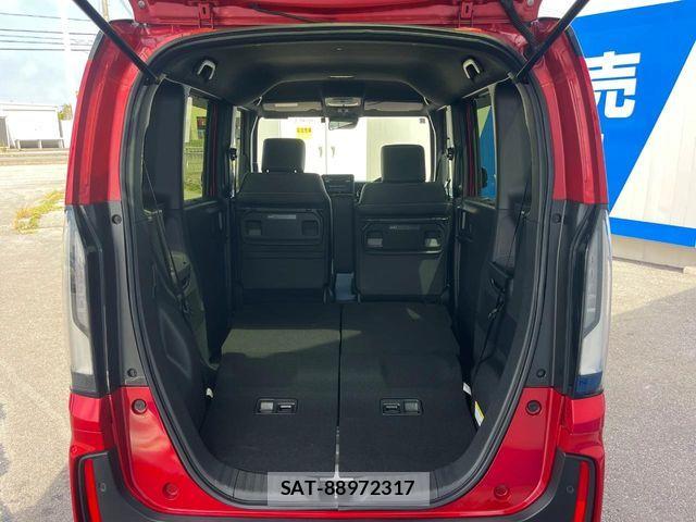 Honda N BOX CUSTOM 2024-10 8209024-10