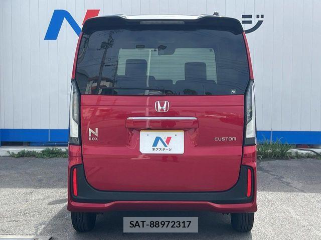 Honda N BOX CUSTOM 2024-10 8209024-15