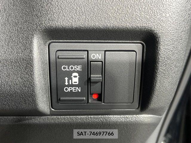 Honda N BOX CUSTOM 2025-09 8209034-3
