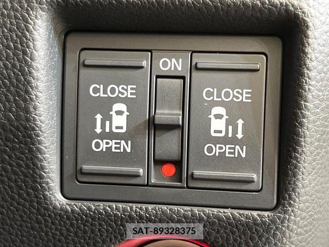 Honda N BOX CUSTOM 2019-09 8209051-6