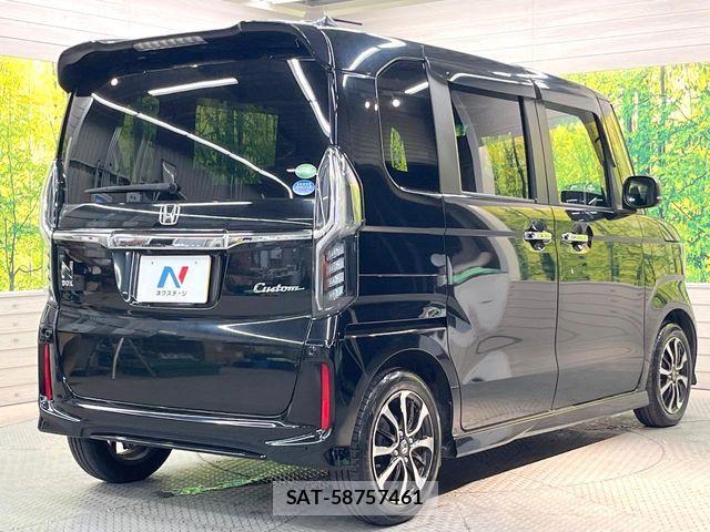Honda N BOX CUSTOM 2020-05 8209068-16