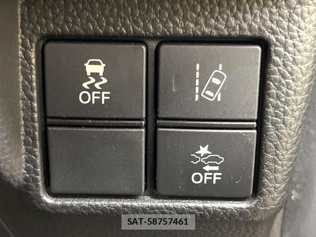 Honda N BOX CUSTOM 2020-05 8209068-4
