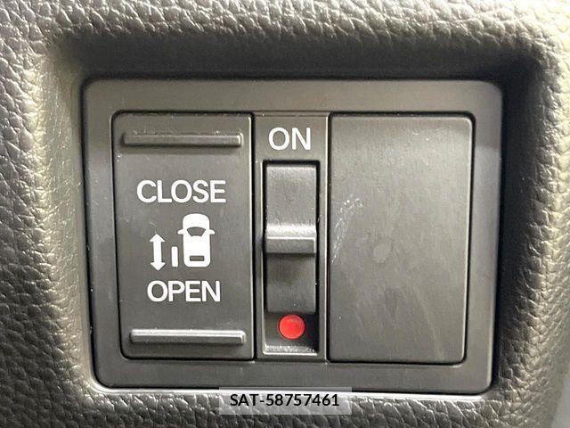 Honda N BOX CUSTOM 2020-05 8209068-5