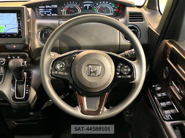 Honda N BOX CUSTOM 2021-08 8209070-10