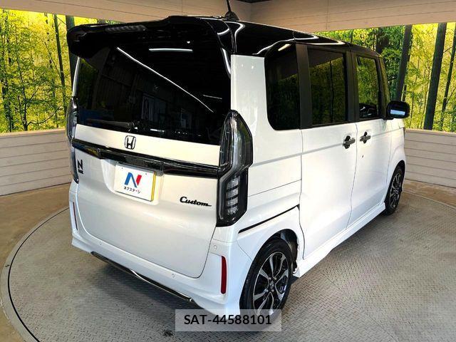 Honda N BOX CUSTOM 2021-08 8209070-16
