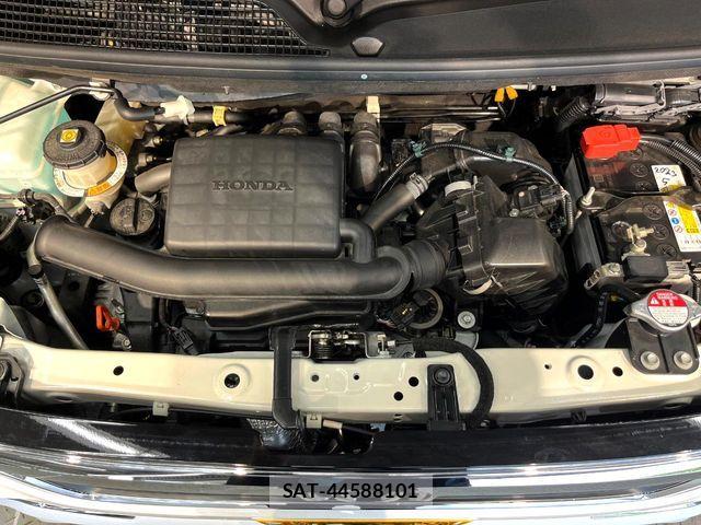 Honda N BOX CUSTOM 2021-08 8209070-17