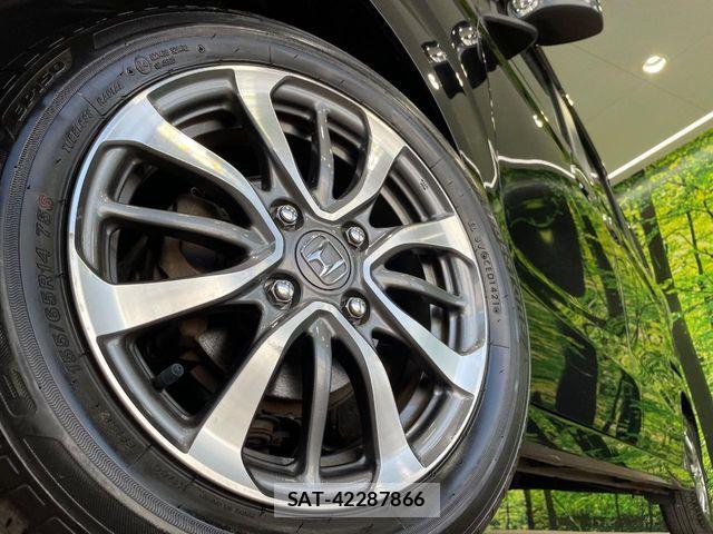 Honda N BOX CUSTOM 2021-05 8209052-11