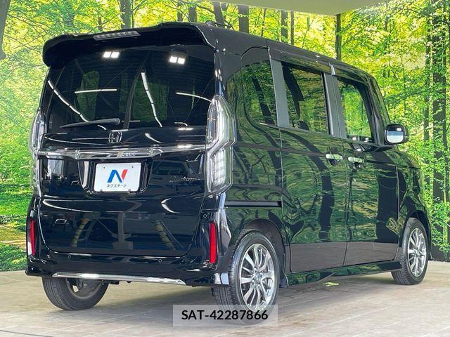 Honda N BOX CUSTOM 2021-05 8209052-16