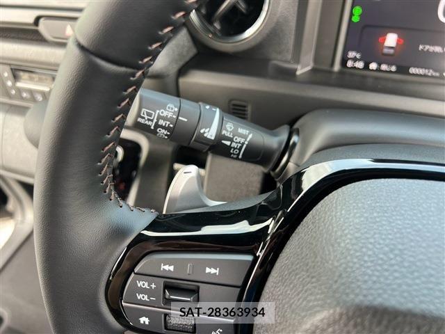 Honda N BOX CUSTOM 2026-04 8209015-20