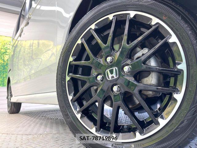 Honda N BOX CUSTOM 2024-05 8209026-12