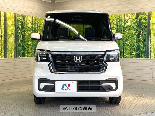 Honda N BOX CUSTOM 2024-05 8209026-13