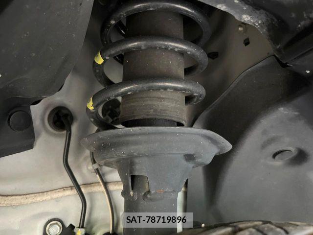 Honda N BOX CUSTOM 2024-05 8209026-17