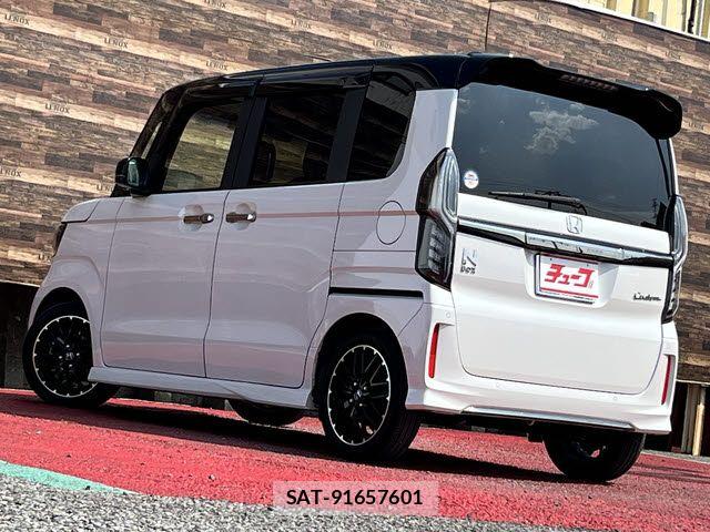 Honda N BOX CUSTOM 2023-06 8209011-8
