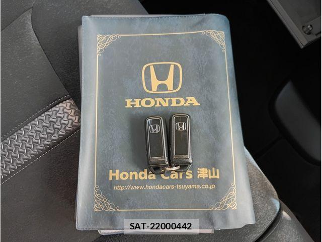 Honda N BOX CUSTOM 2022-07 8209073-13