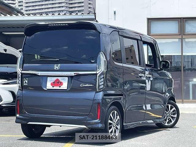 Honda N BOX CUSTOM 2022-07 8209061-2
