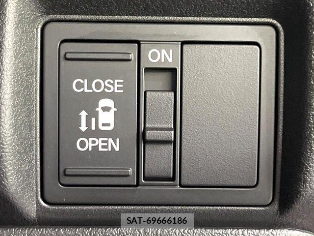 Honda N BOX CUSTOM 2026-07 8209036-6