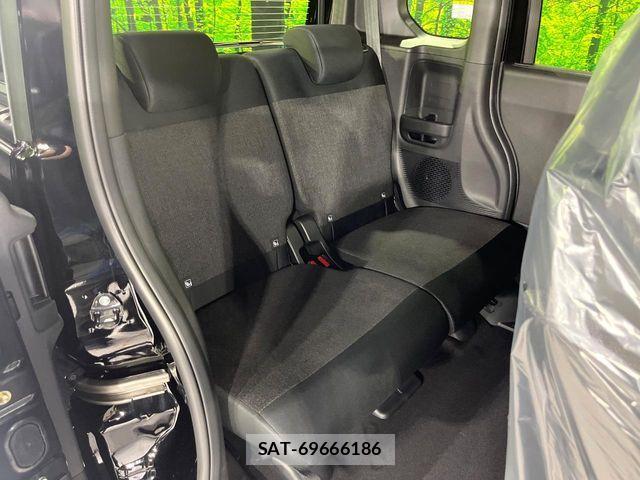 Honda N BOX CUSTOM 2026-07 8209036-8
