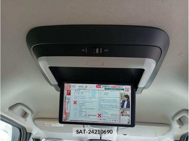 Honda N BOX CUSTOM 2024-07 8209053-21