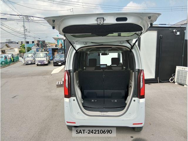 Honda N BOX CUSTOM 2024-07 8209053-25